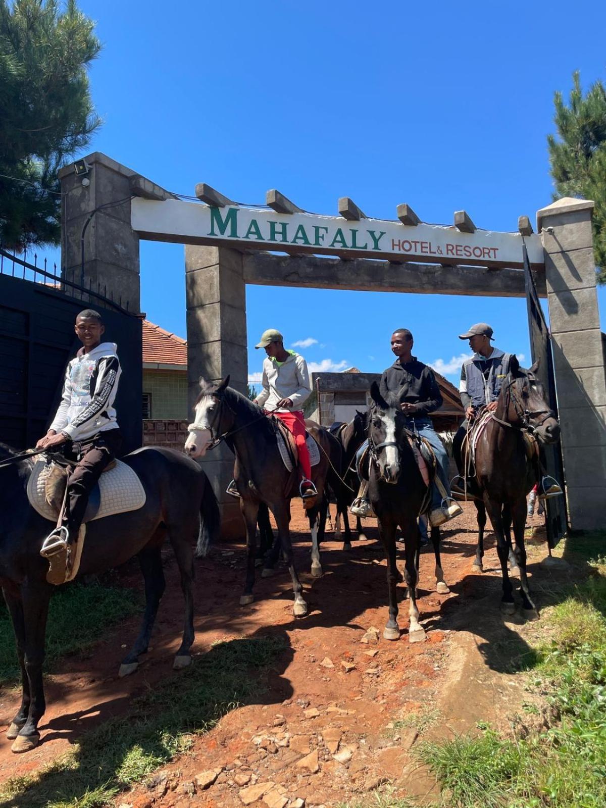 Mahafaly Hotel & Resort Antsirabe Exterior photo